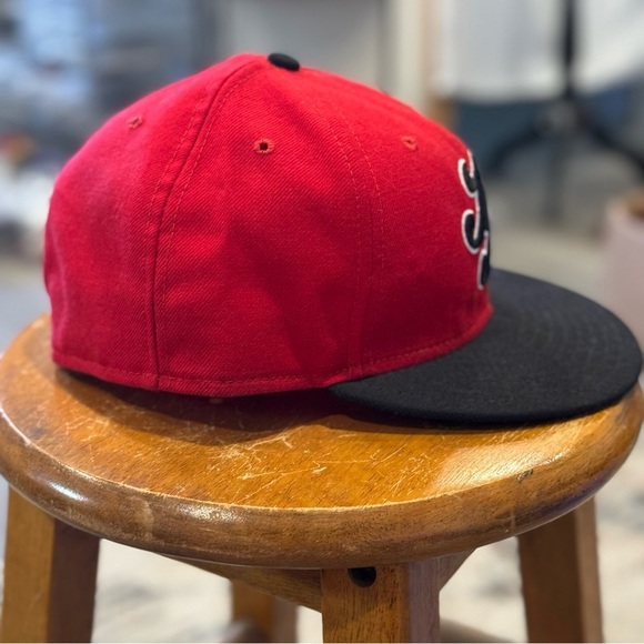 Kicks/Hi New Era Collaboration SnapBack Hat Red And Black Size 7 3/4 Hawaii - Picture 4 of 7